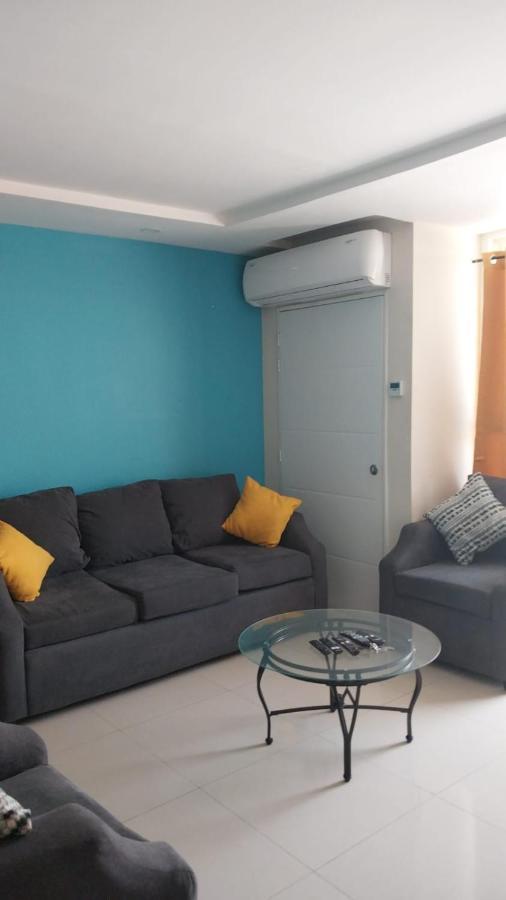 Impeccable 2-Br Apartment-Ornella Villa At Bayfront Villa ポートモア エクステリア 写真